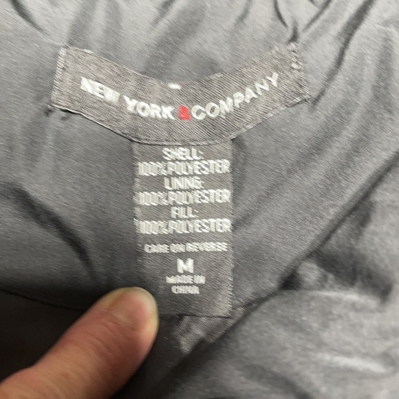 New York and company puffer vest NN - Picture 4 of 5